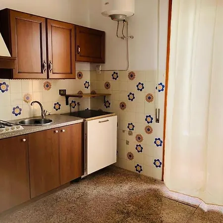 Apartment Curtatone 170